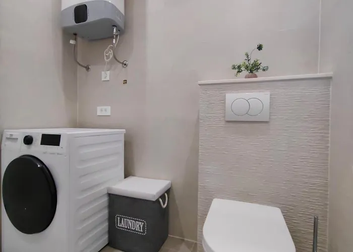 Relax And Enjoy Split